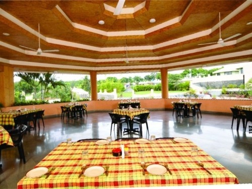 restro-kapila-resort-kharadi-pune